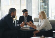 Wie KI im Versicherungswesen Komplexität reduzieren und Workflows rationalisieren kann